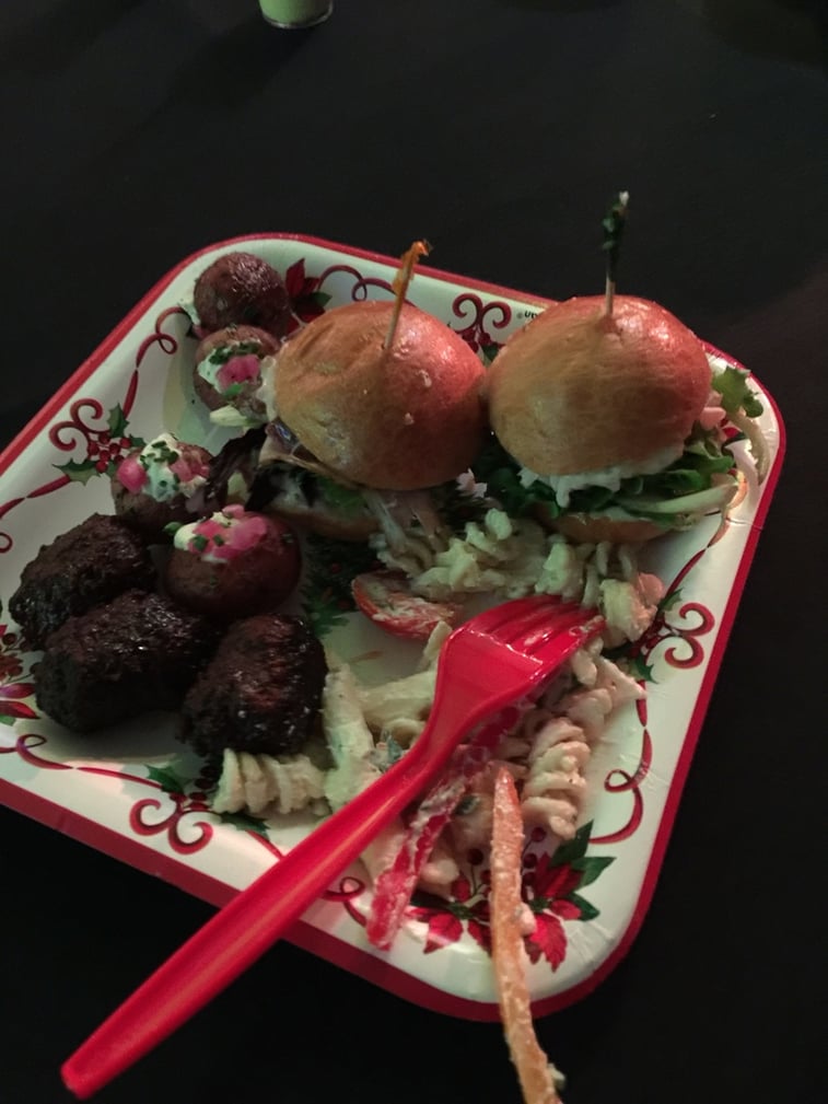 Plate_of_food.jpg